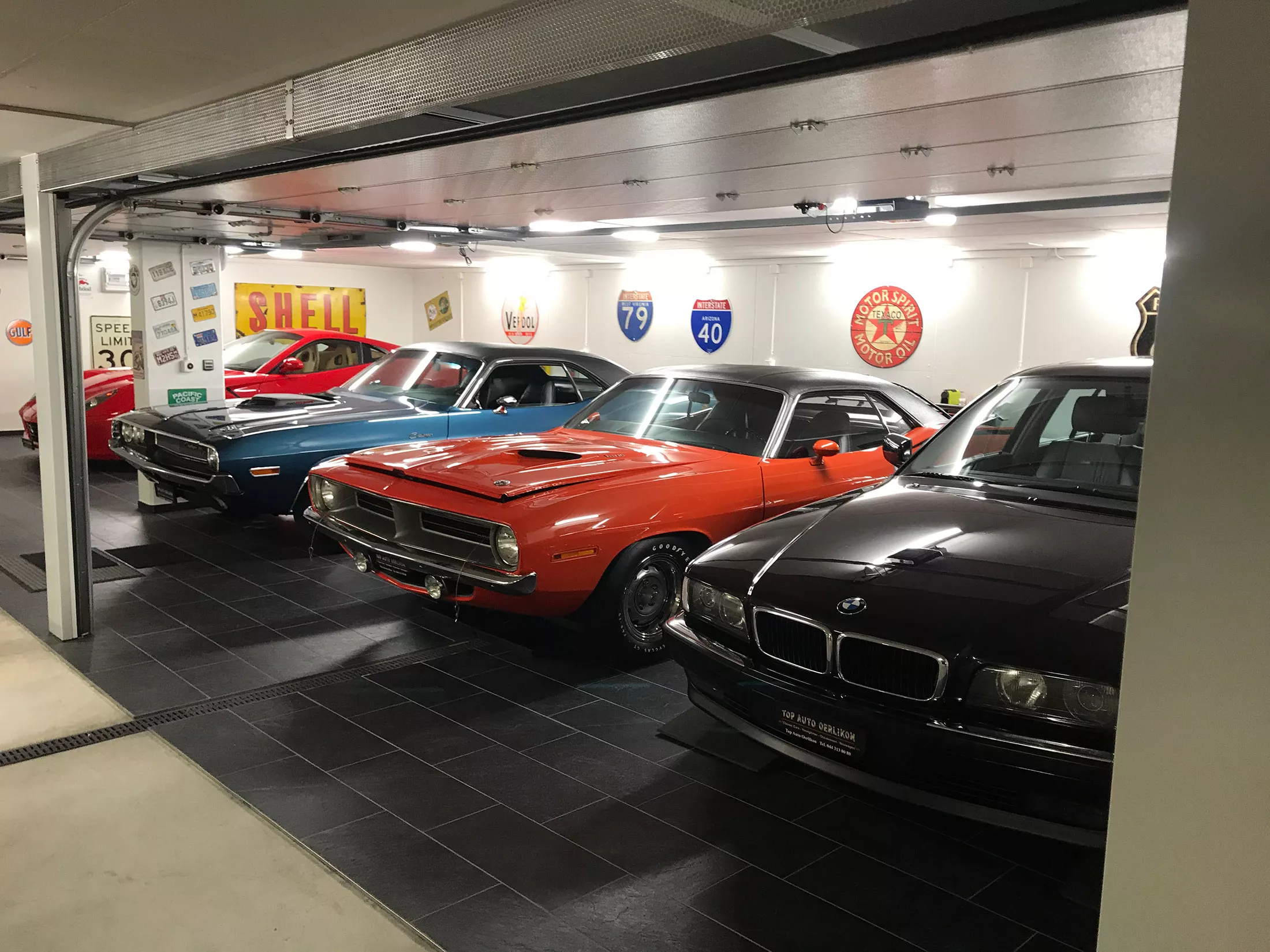 Garage & Service